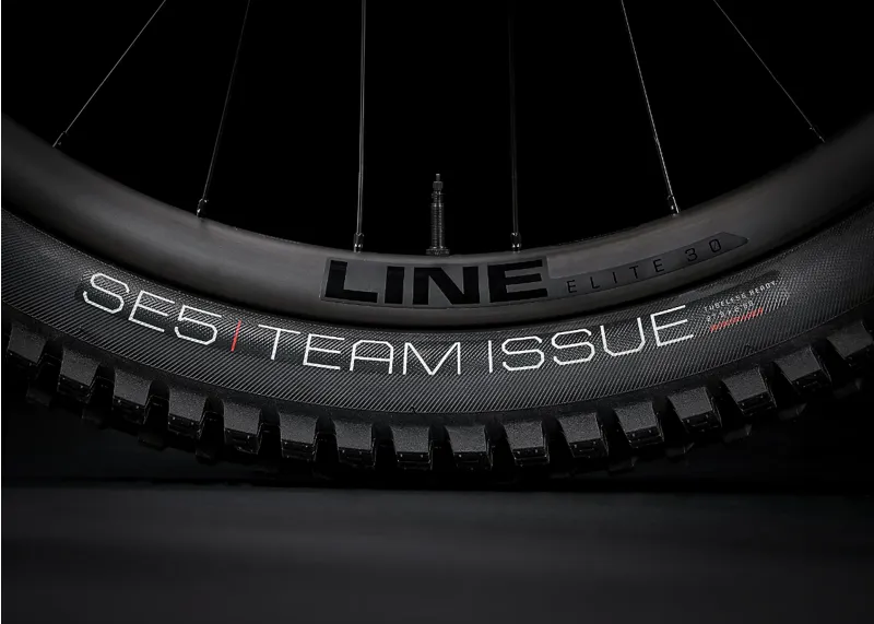 Trek Fuel Ex 9.8 XT Gen 6 Full Suspension Mountain Bike 2024 in Mulsanne Blue-2